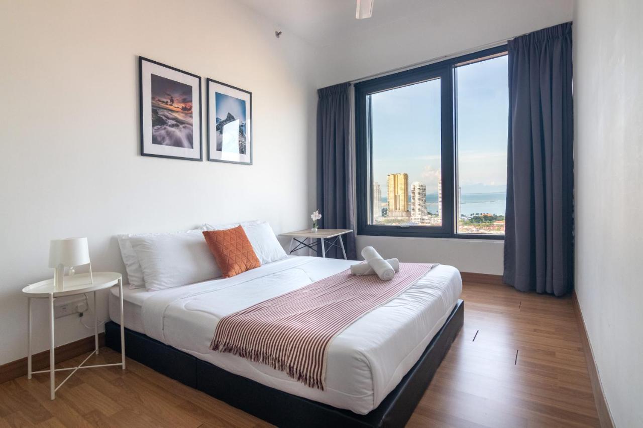 Tropicana 218 X Airlevate Suites George Town Extérieur photo