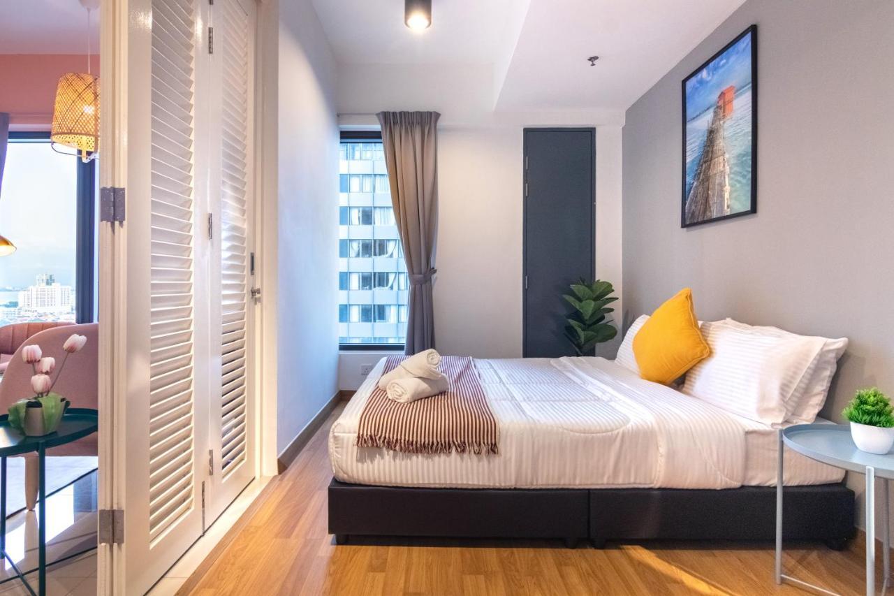 Tropicana 218 X Airlevate Suites George Town Extérieur photo