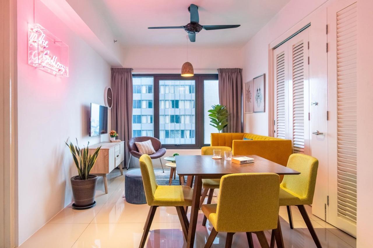 Tropicana 218 X Airlevate Suites George Town Extérieur photo