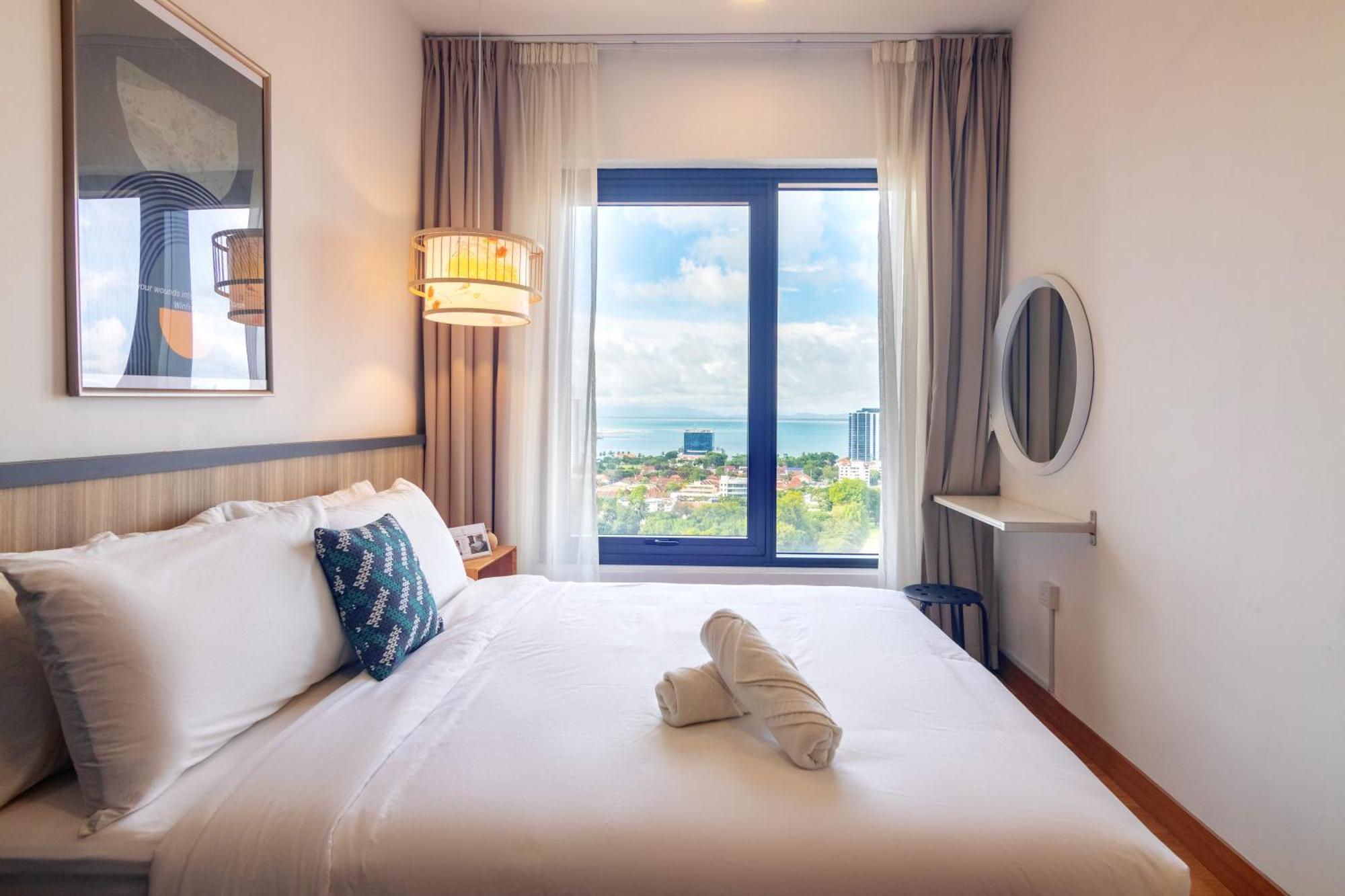 Tropicana 218 X Airlevate Suites George Town Extérieur photo