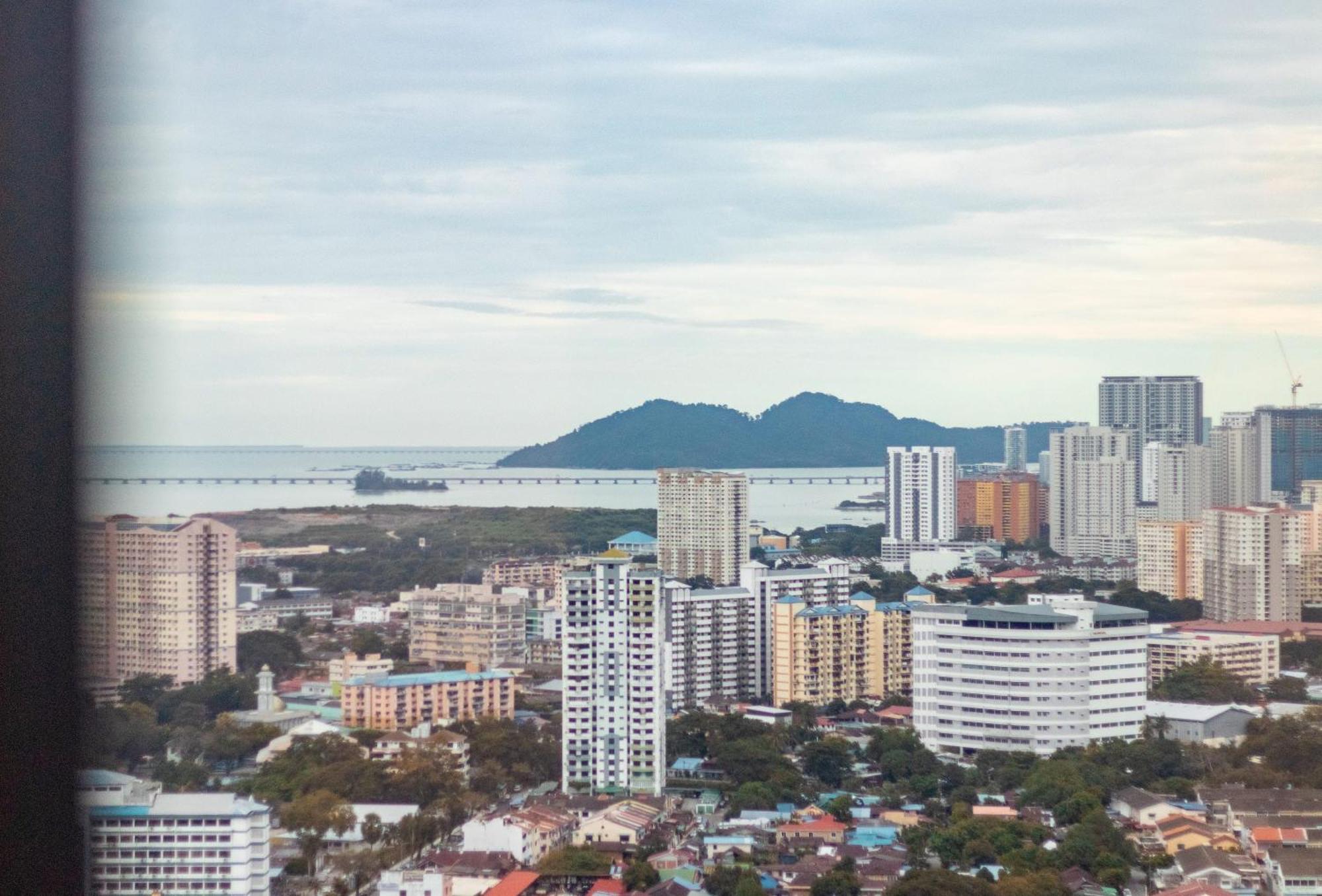 Tropicana 218 X Airlevate Suites George Town Chambre photo