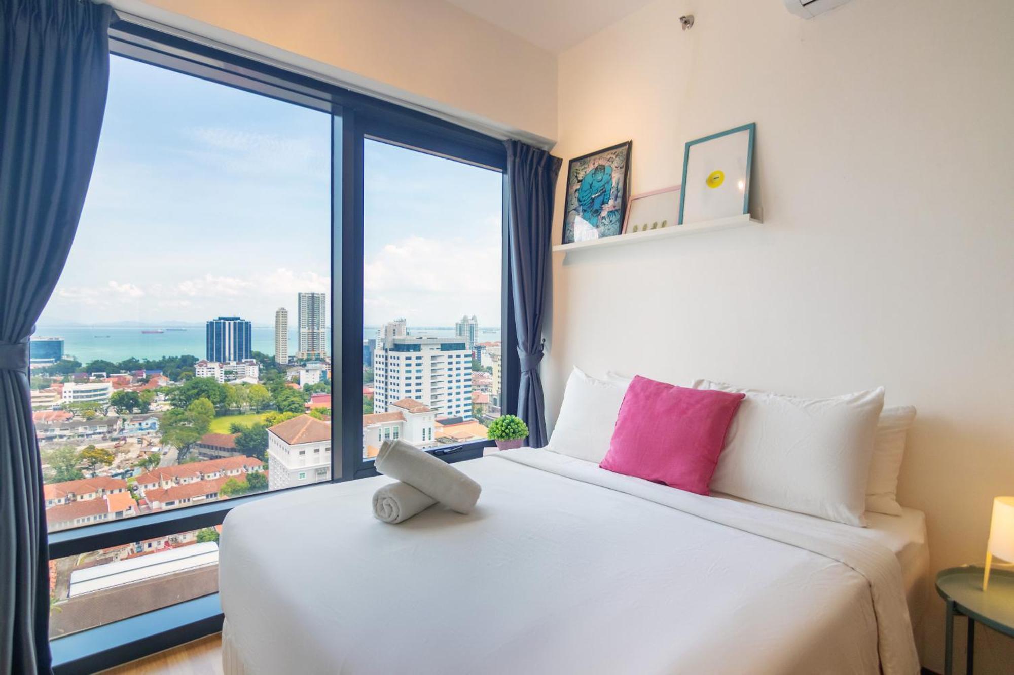 Tropicana 218 X Airlevate Suites George Town Extérieur photo