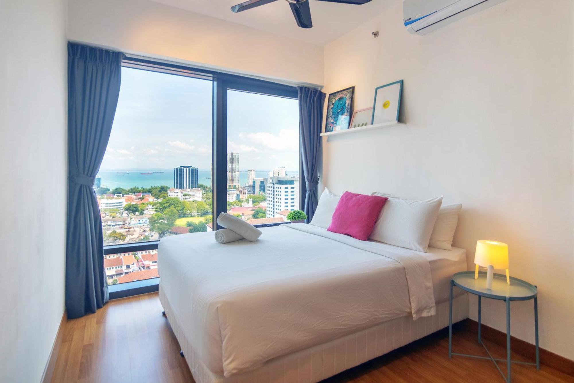 Tropicana 218 X Airlevate Suites George Town Extérieur photo